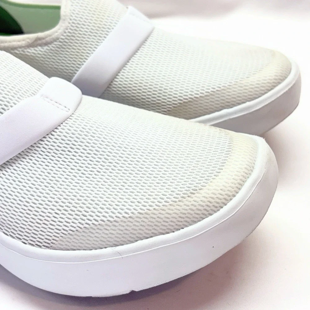 Oofos OOmg eeZee Low Slip-On Shoes Knit White On White Mens Size 7 EU 38